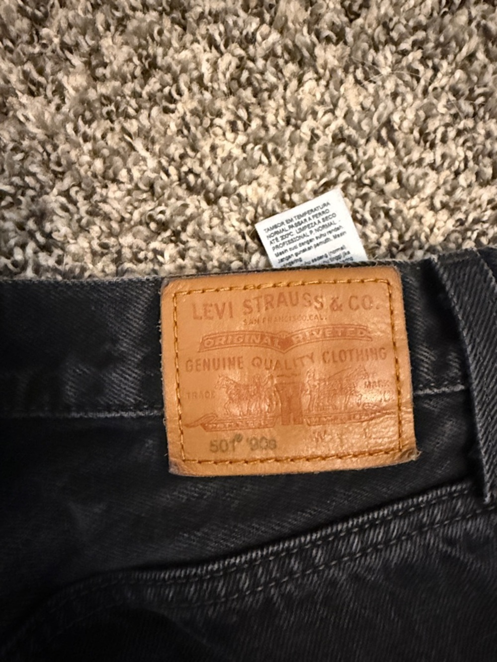 Levi’s Black 501 90’s Jeans - Picture 6 of 6